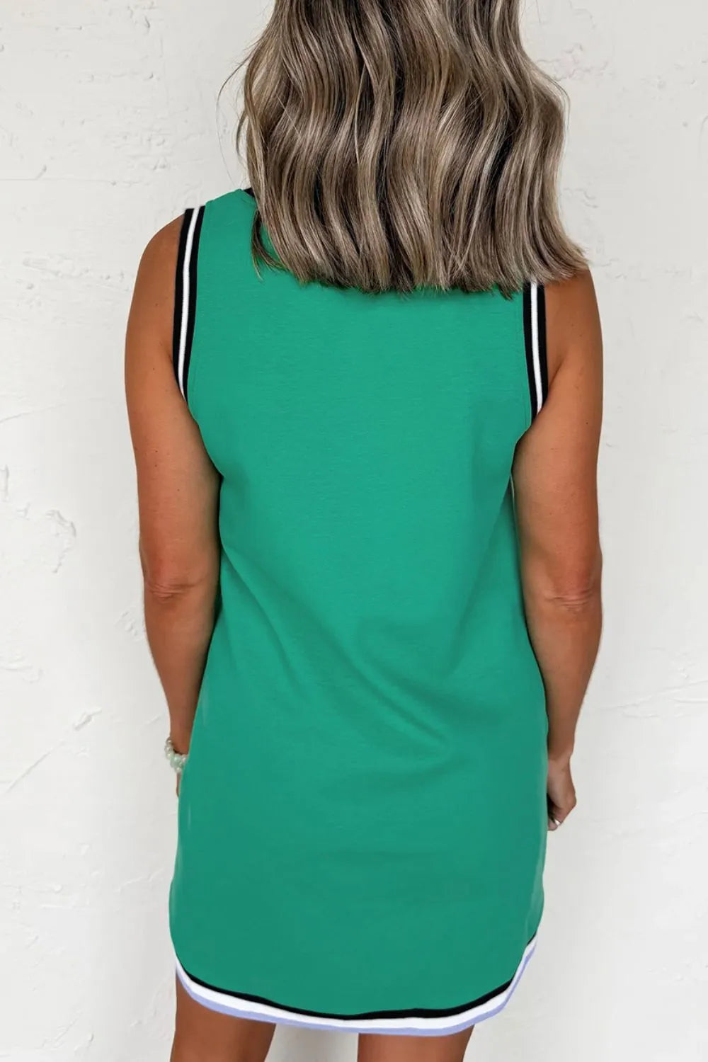 Color Contrast Trim V Neck Shift Sleeveless Mini Dress